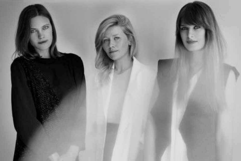 Bloggen Anywho består av Elise Born, Stephanie Gundelach och Ingrid Munch. Bloggen Anywho består av Elise Born, Stephanie Gundelach och Ingrid Munch.