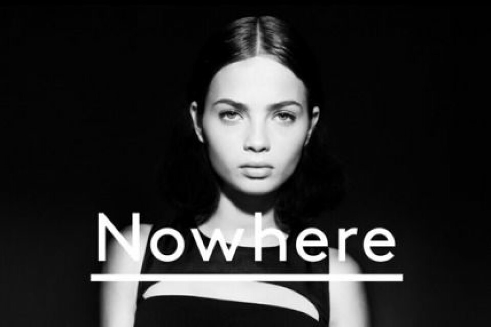 Nowhere är ett samarbete med Nhu Duong och Elin Kling för Nelly.com. Nowhere är ett samarbete med Nhu Duong och Elin Kling för Nelly.com.