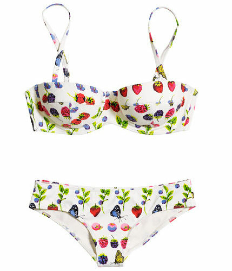 BILDSPEL: Versace for H&M cruise collection