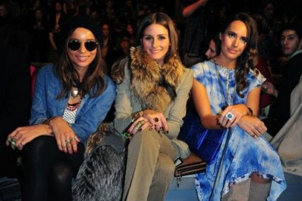 Zoe Kravitz, Olivia Palermo, & Louise Roe på Rebecca Taylor. Zoe Kravitz, Olivia Palermo, & Louise Roe på Rebecca Taylor.