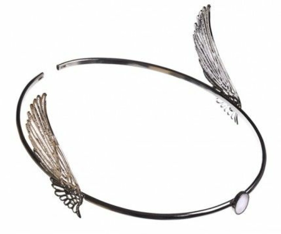 Specialdesignad tiara från Maria Nilsdotter. Specialdesignad tiara från Maria Nilsdotter.