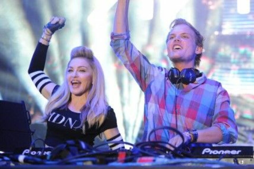 Madonna och Avicii på Ultra Music Festival den 24 mars 2012. Madonna och Avicii på Ultra Music Festival den 24 mars 2012.