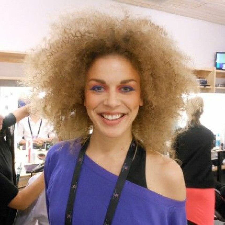 Stort hår och färgglad makeup! Stort hår och färgglad makeup!