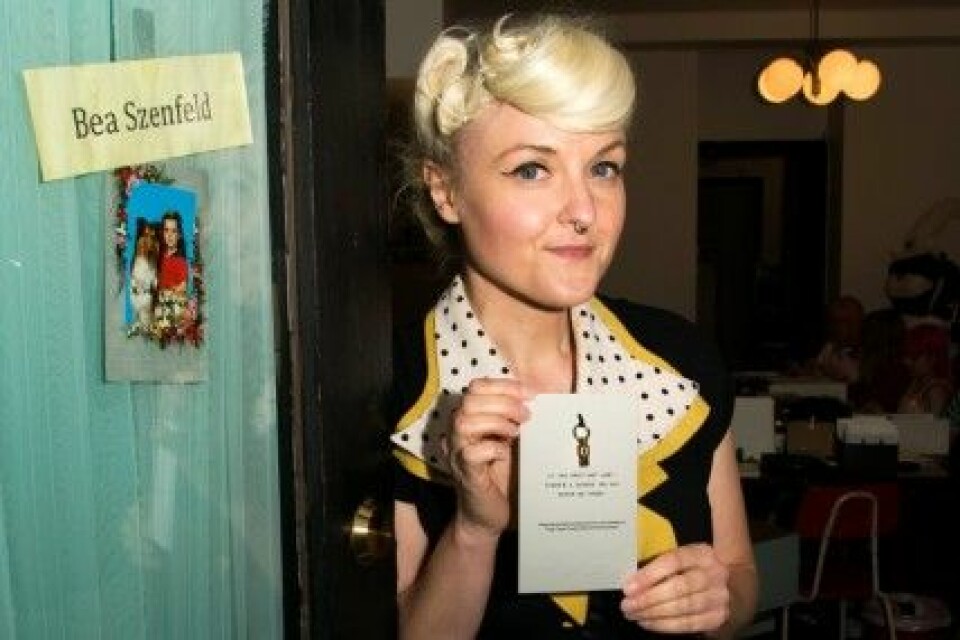 Bea Szenfeld har designat årets dogtag till Stockholm Pride. Bea Szenfeld har designat årets dogtag till Stockholm Pride.