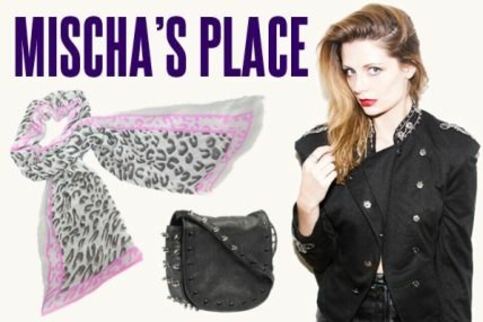 Mischa's Place ligger på 52 Brushfields Road, Spitalfields Market, London. Mischa's Place ligger på 52 Brushfields Road, Spitalfields Market, London.