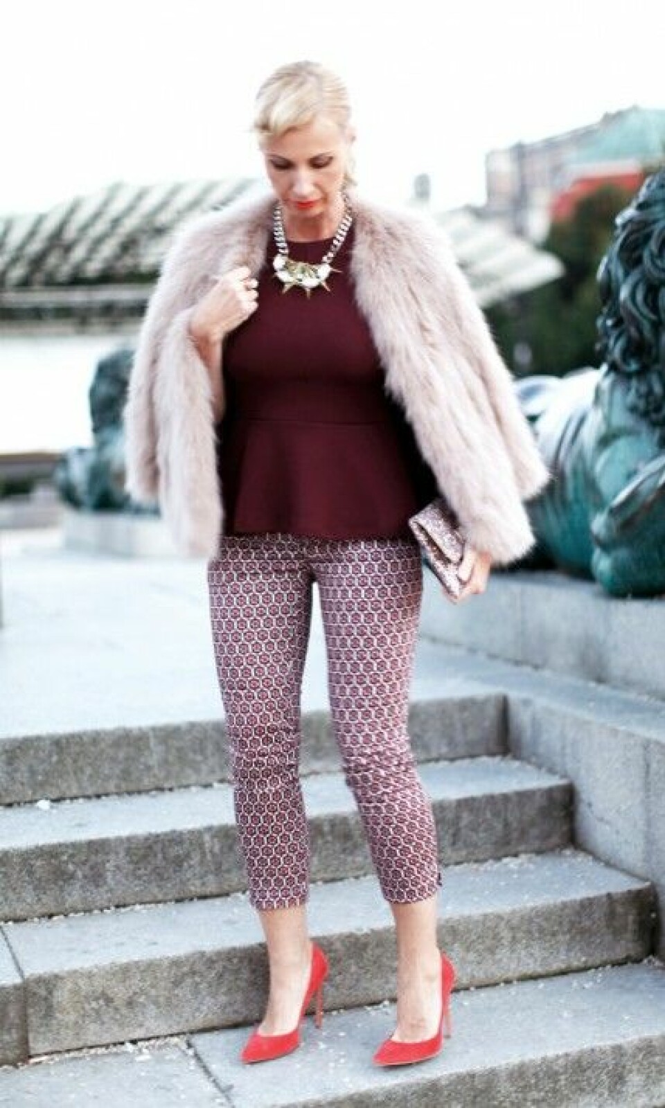 Charlotta Flinkenberg bär tre trender i en outfit. Charlotta Flinkenberg bär tre trender i en outfit.