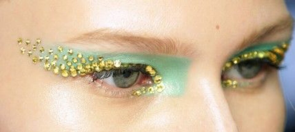 Christian Diors kristallgnistrande bling-bling-makeup, så gör du