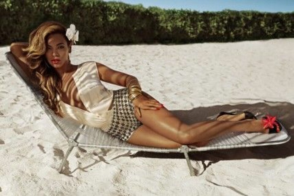 Den första bilden på Beyoncé i H&M:s nya sommarkampanj. Den första bilden på Beyoncé i H&M:s nya sommarkampanj.