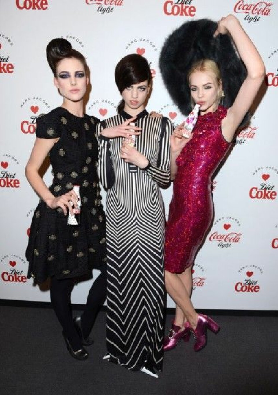 Modellerna Ginta Lapina, Lily McMenamy och Eliza Cummings. Modellerna Ginta Lapina, Lily McMenamy och Eliza Cummings.
