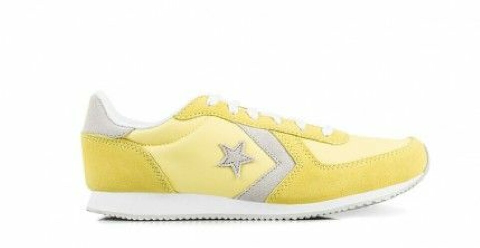Shoppa trenden: Färgglada sneakers