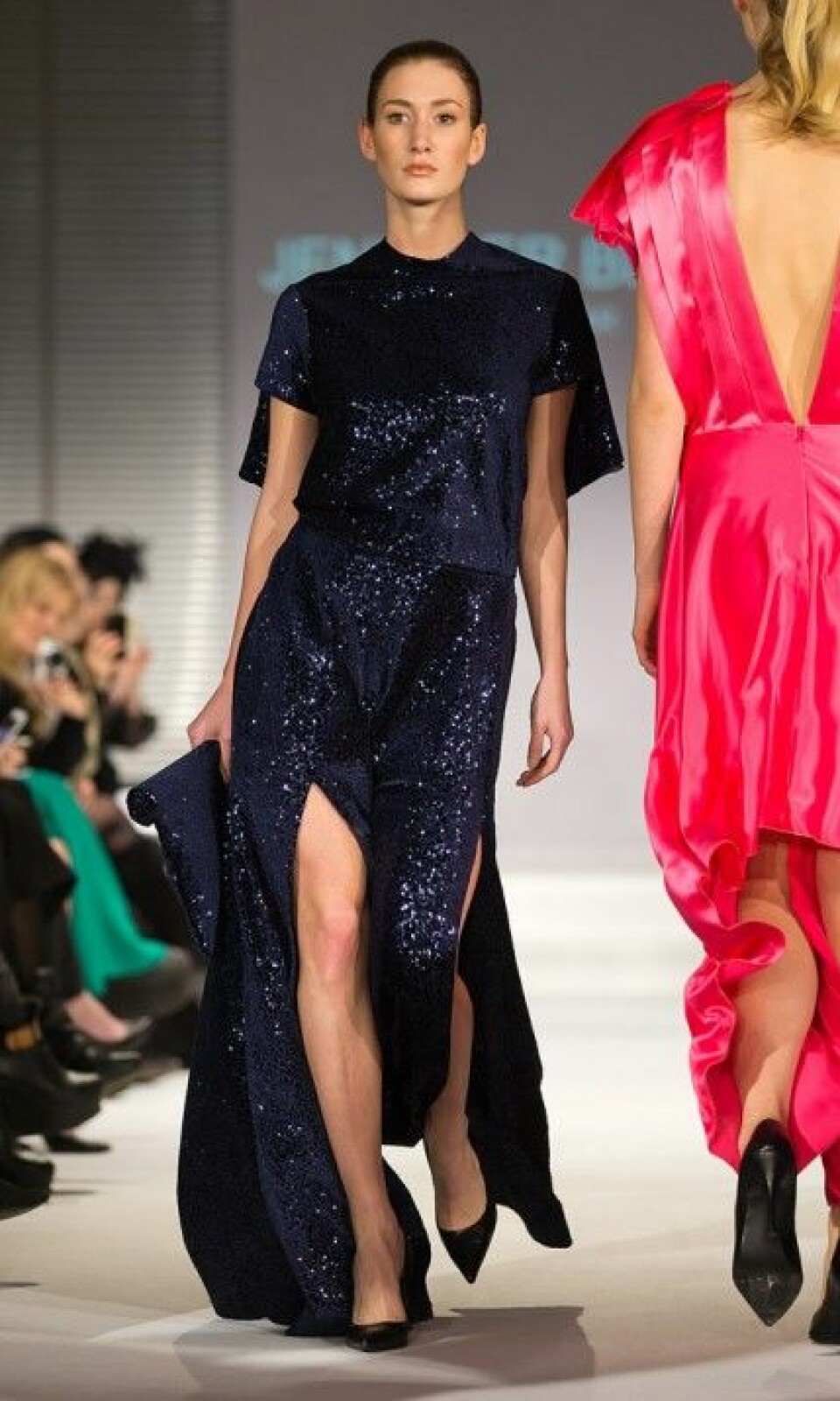 #12daysofFashion, dag 7 – Jennifer Blom: 'Jag skulle aldrig göra obekväma plagg'