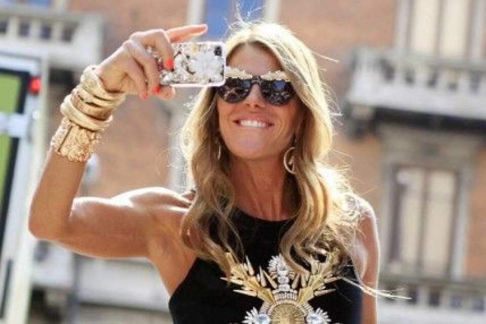 Anna Dello Russo sparar inte på bling-blinget. Foto: All Over Press Anna Dello Russo sparar inte på bling-blinget. Foto: All Over Press