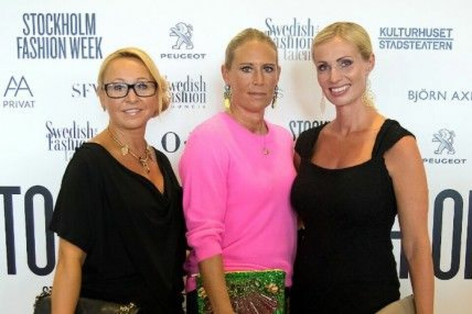 Eddie Fischer, Susanne Histrup och Charlotta Flinkenberg minglade. Eddie Fischer, Susanne Histrup och Charlotta Flinkenberg minglade.