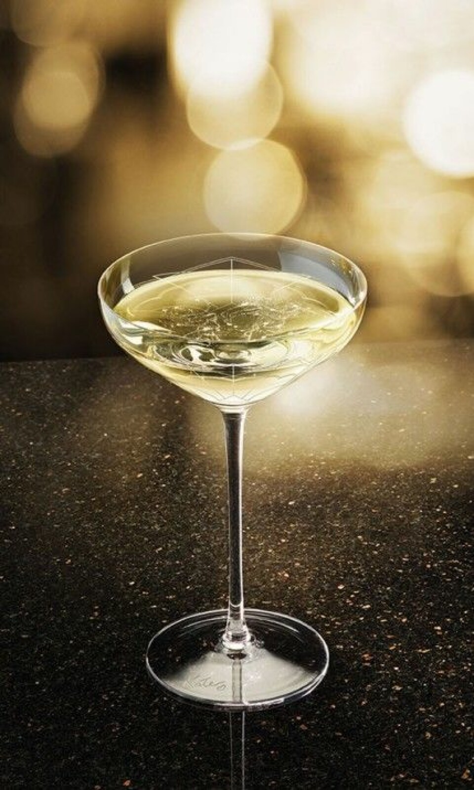 Snart kan du dricka champagne ur Kate Moss bröst