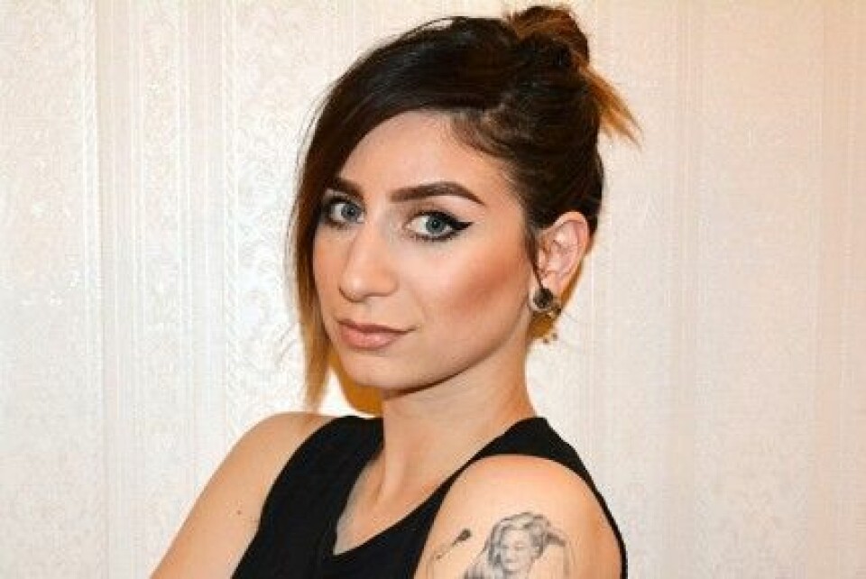 Maggie Gelush är frilansande makeupartist. Maggie Gelush är frilansande makeupartist.