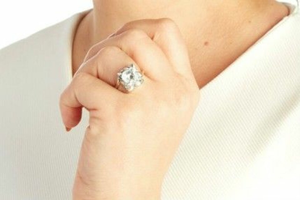 Den nya ”trohetsringen” från Gemporia. Den nya ”trohetsringen” från Gemporia.