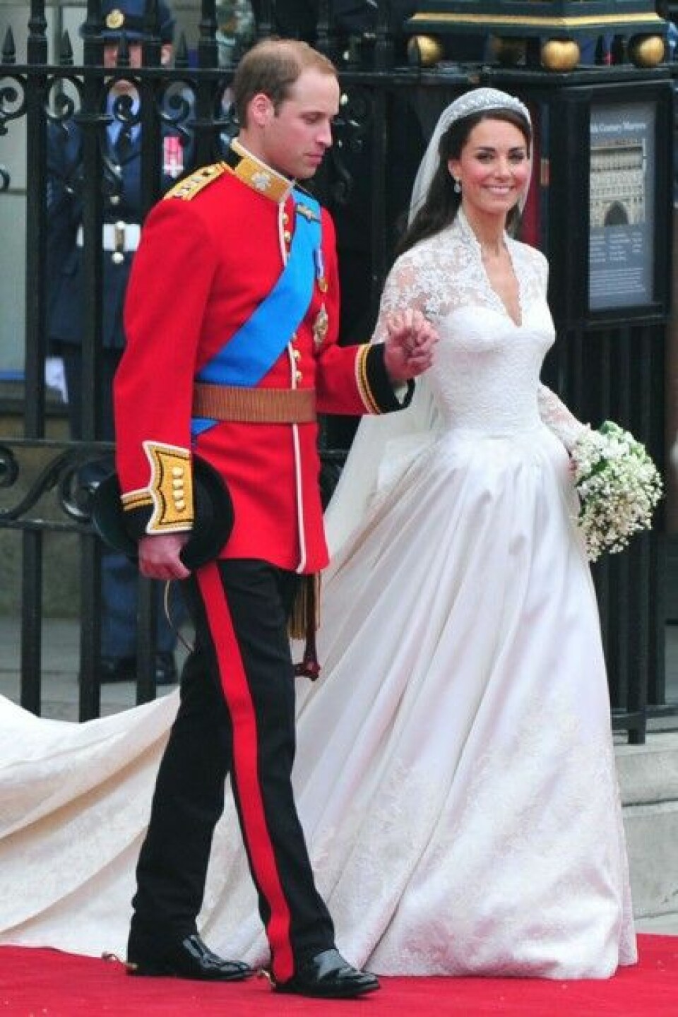 Allt om de 10 vackraste kungliga brudklänningarna