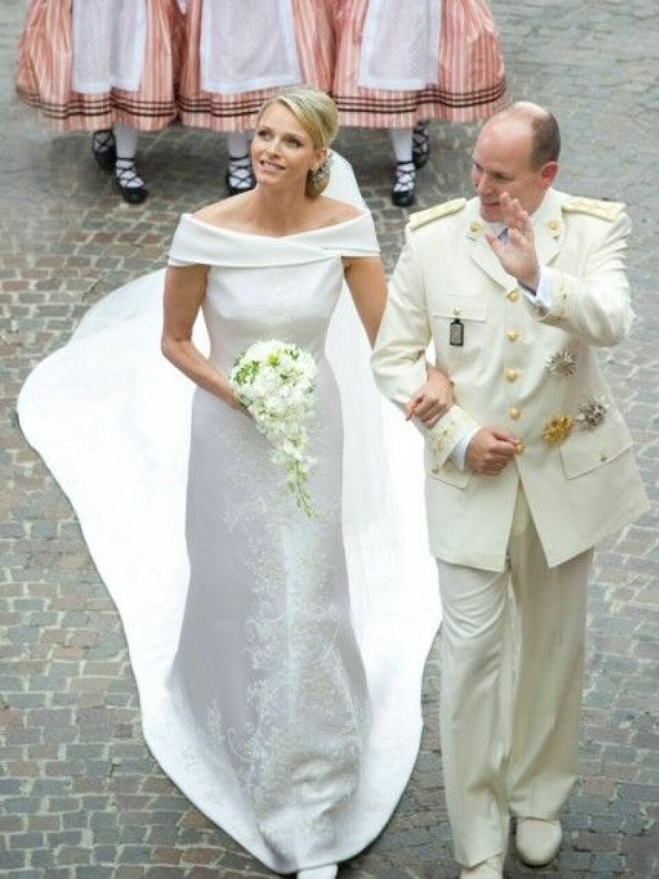 Allt om de 10 vackraste kungliga brudklänningarna