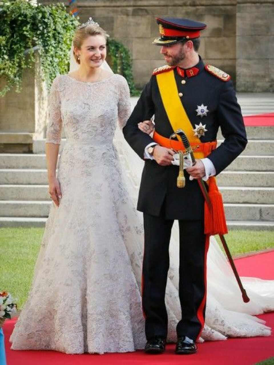 Allt om de 10 vackraste kungliga brudklänningarna