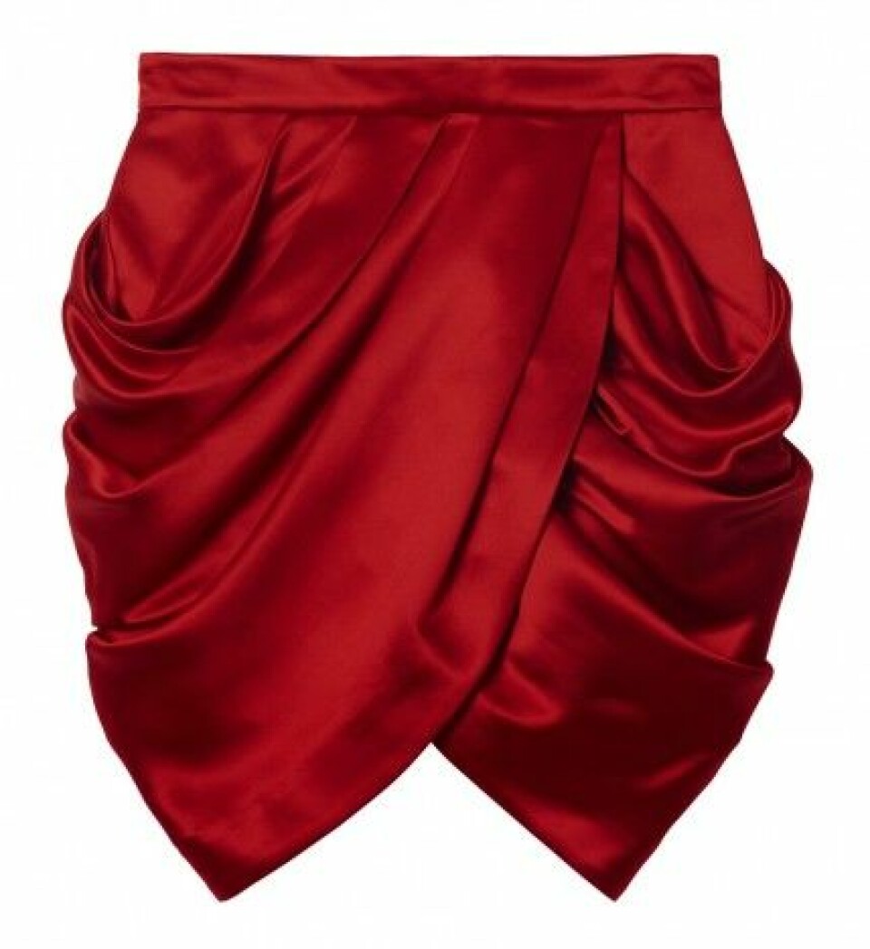 Se alla plagg och accessoarer från Balmain x H&M