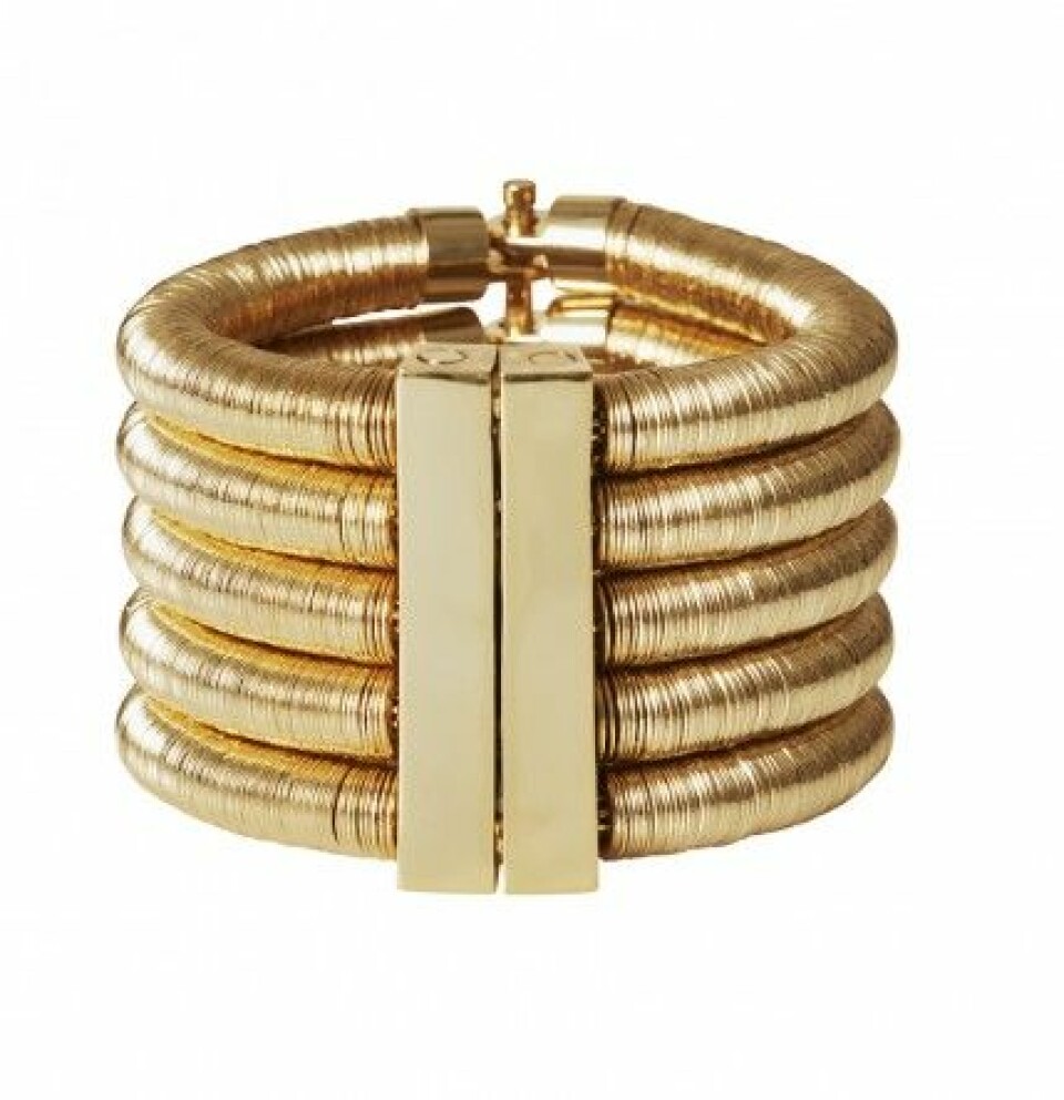 Se alla plagg och accessoarer från Balmain x H&M