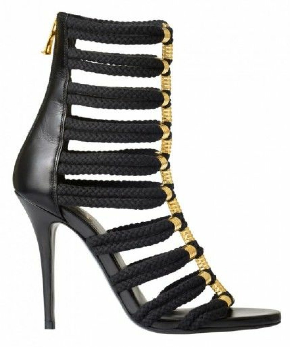 Se alla plagg och accessoarer från Balmain x H&M