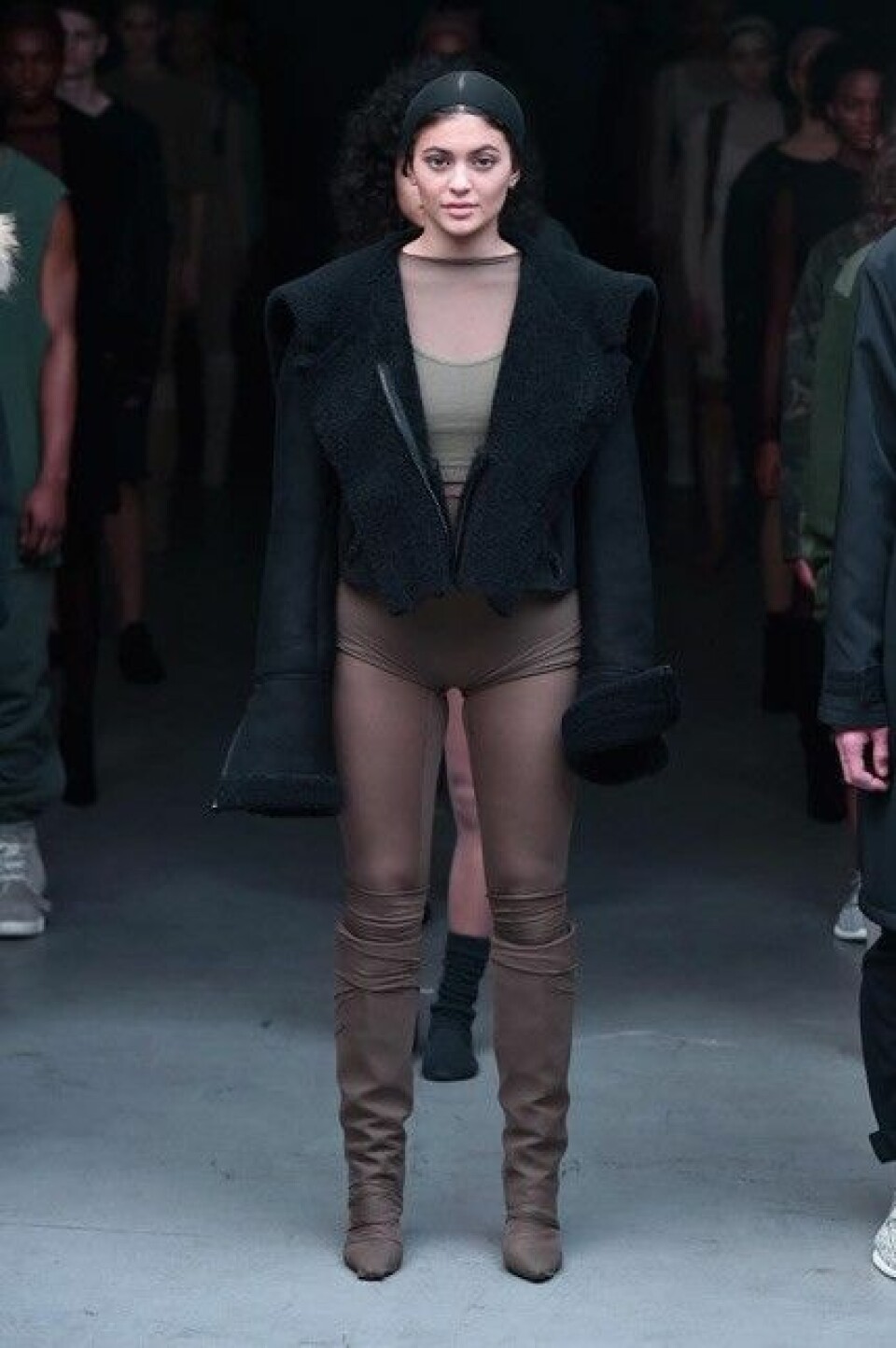 Se plaggen från Kanye Wests klädkollektion här