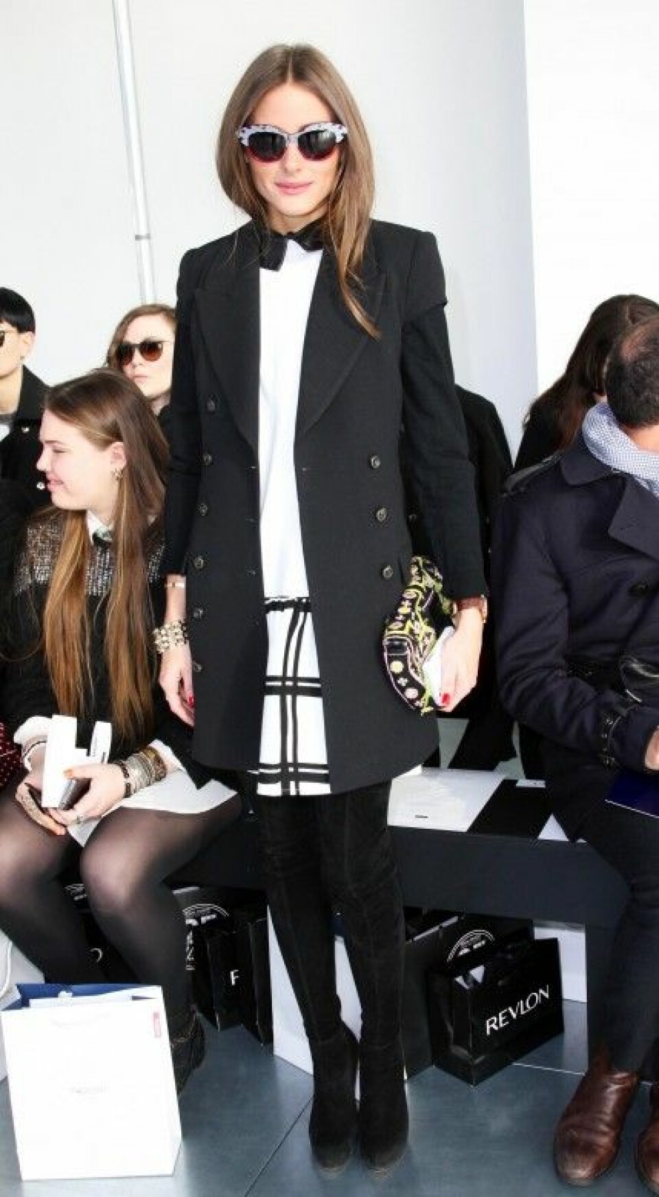 Olivia Palermo i en klassisk kappa. Olivia Palermo i en klassisk kappa.