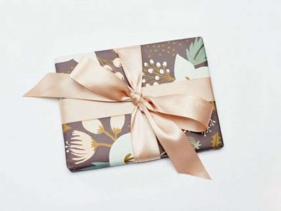 Inspiration: Chica julklappar inslagna av designers