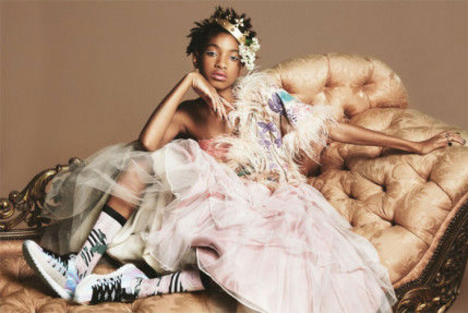 Willow Smith har släppt en kollektion med strumpor och är självklart ansiktet utåt för kampanjen. Willow Smith har släppt en kollektion med strumpor och är självklart ansiktet utåt för kampanjen.