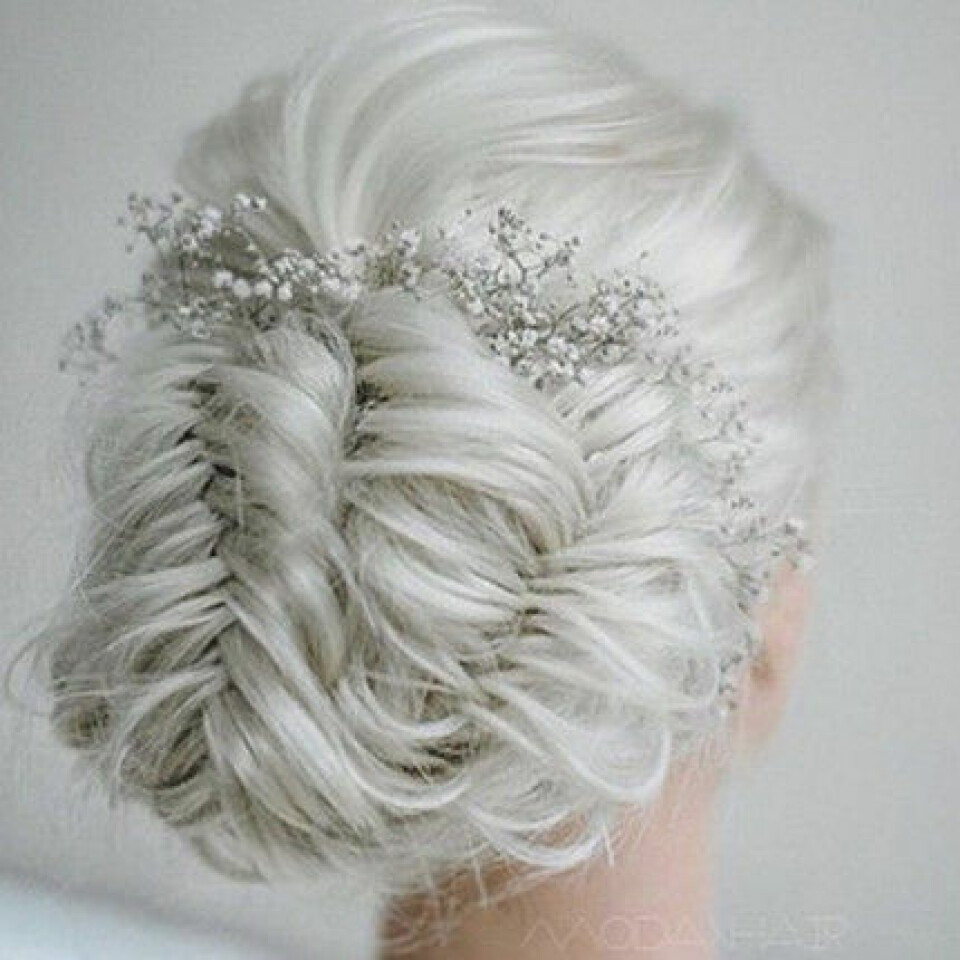 Inspiration: Romantiska håruppsättningar till bröllopsdagen