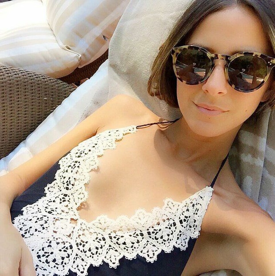 Something Navy snapar under sitt alias @ ariellecharnas