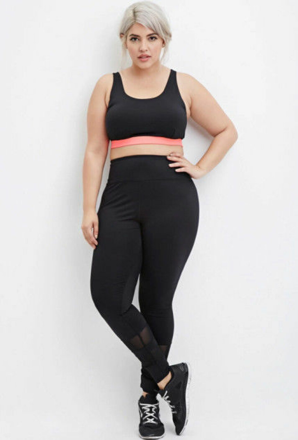 Bh och tights i matchande set. Bh och tights i matchande set.