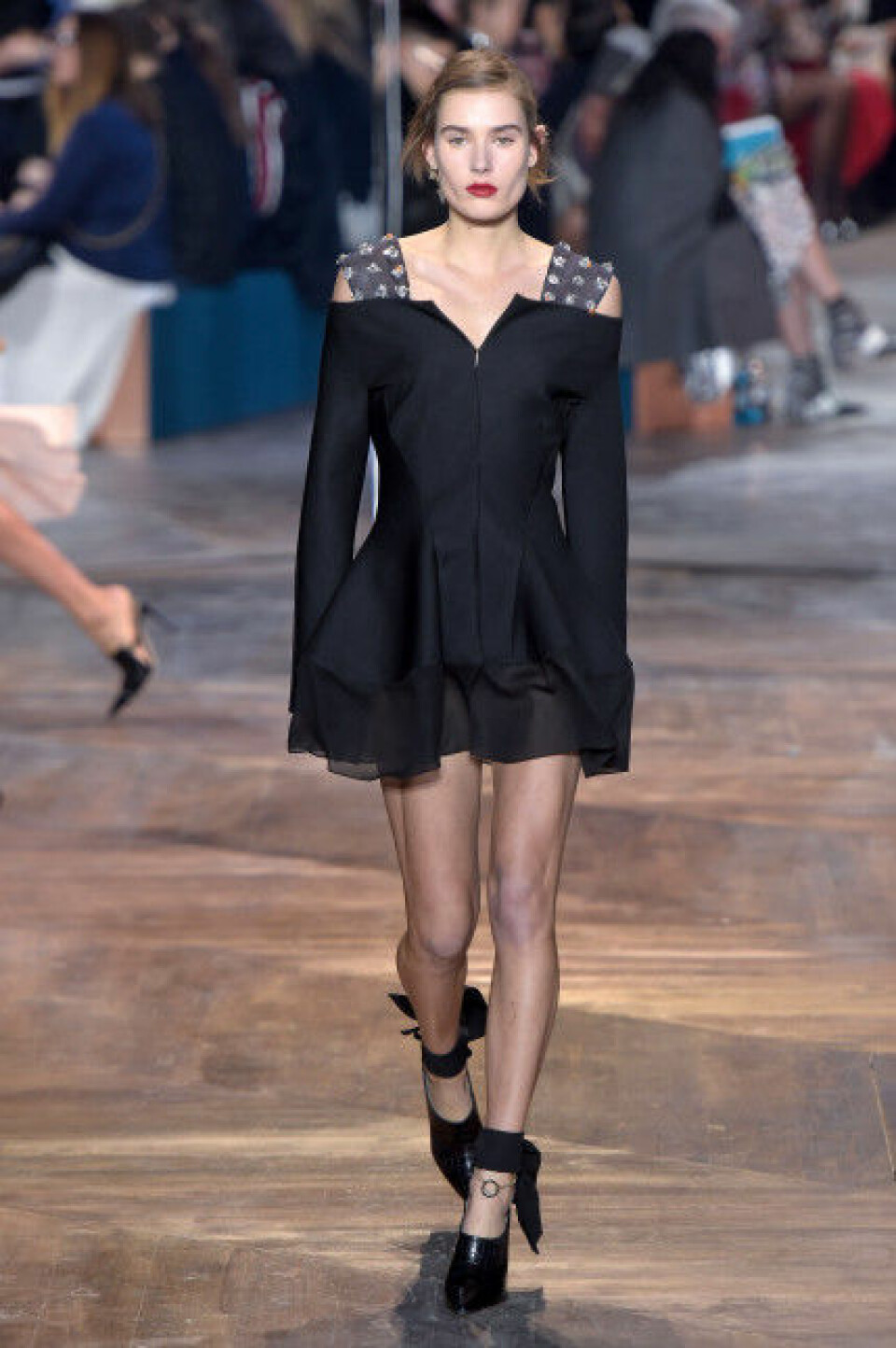Se alla looks från Christian Dior Haute Couture SS16
