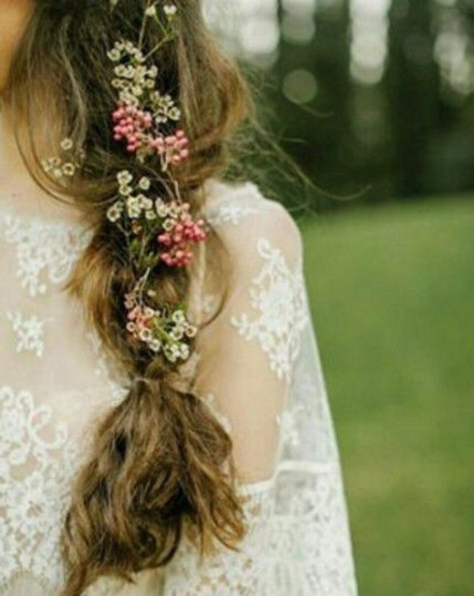 Inspiration: Romantiska håruppsättningar till bröllopsdagen