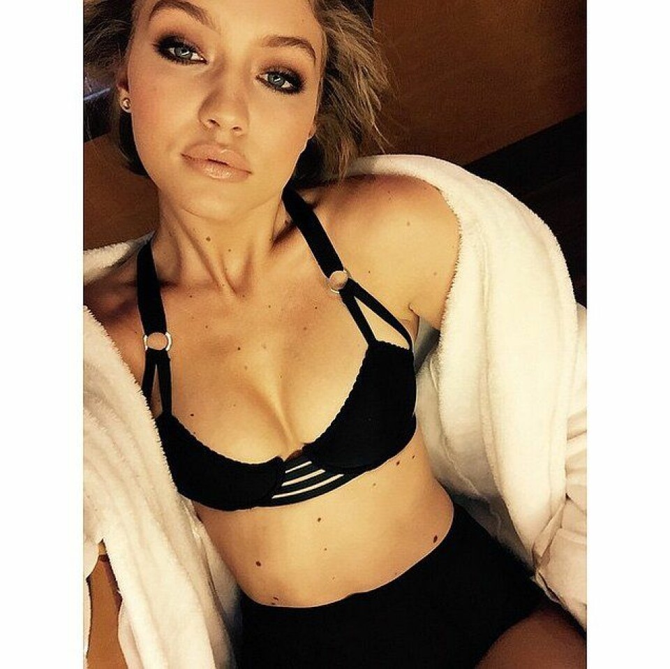 Modevärldens it-girl Gigi Hadid uppdaterar dagligen (@douglegiforce)