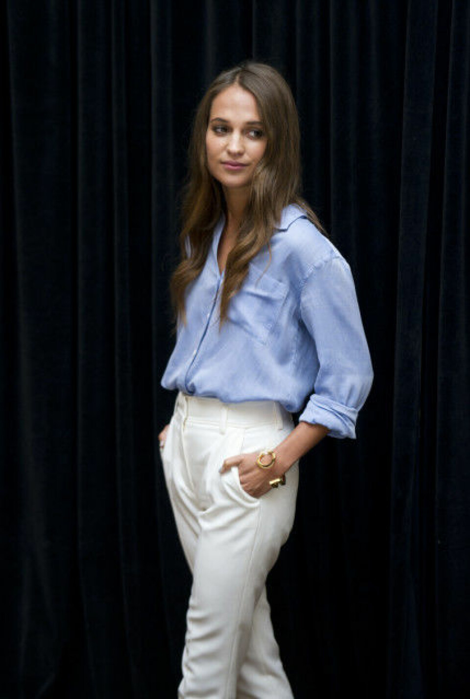 Från doldis till stilikon: Alicia Vikanders looks genom åren