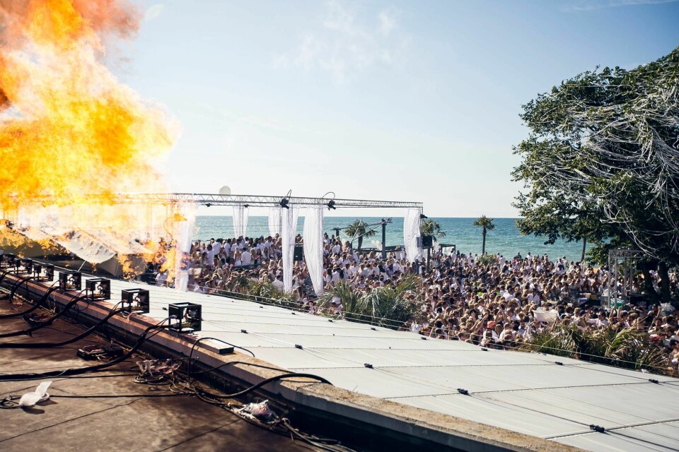 Kallis i Visby är Sveriges bäst kända beach club. Kallis i Visby är Sveriges bäst kända beach club.