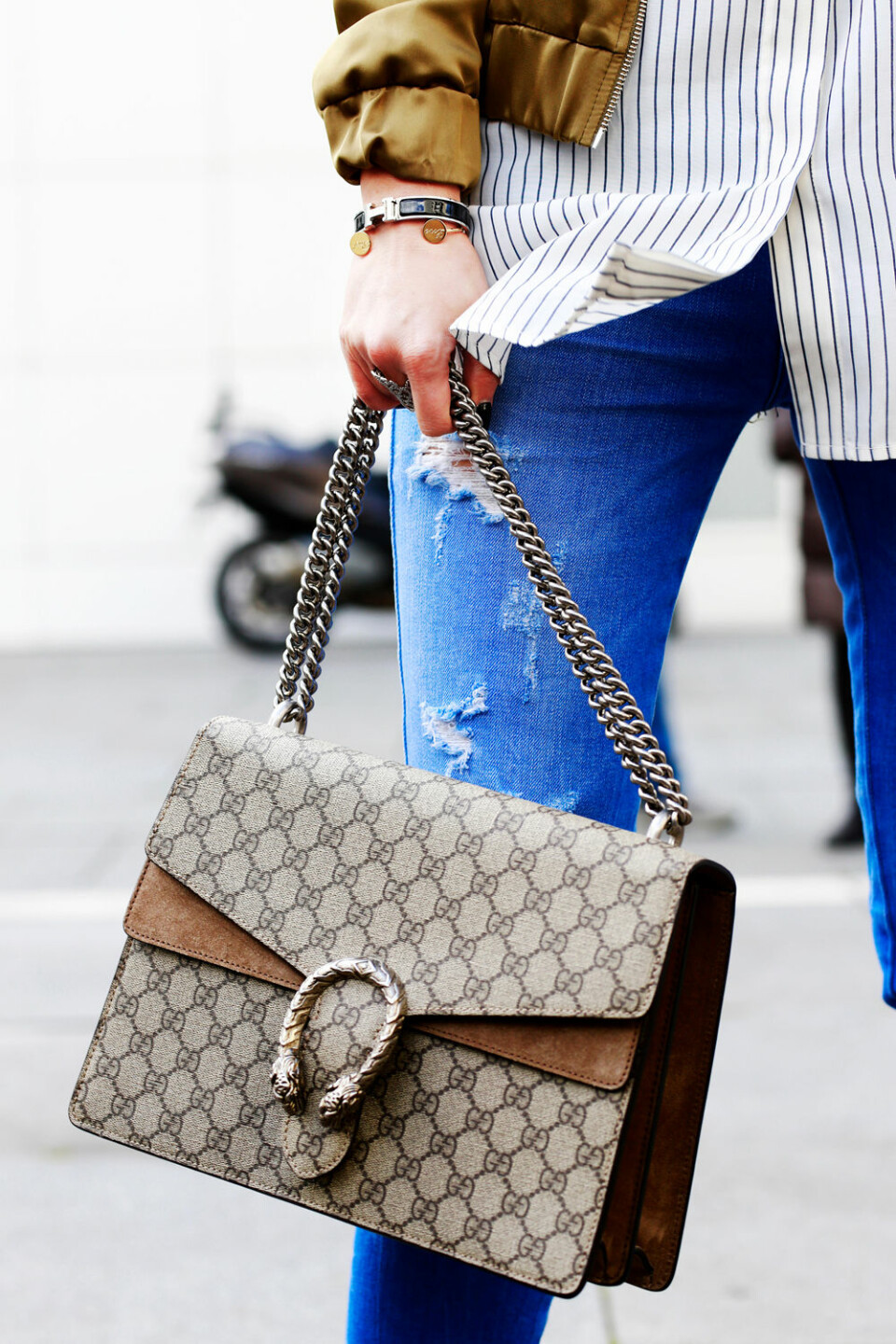 Vad sägs om att specialdesigna en Gucci Dionysus-väska? Vad sägs om att specialdesigna en Gucci Dionysus-väska?