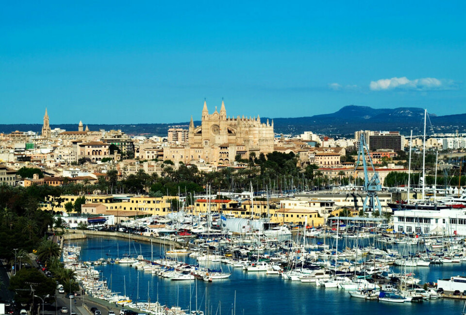 Mallorca har länge varit en favorit bland kändisar. Mallorca har länge varit en favorit bland kändisar.