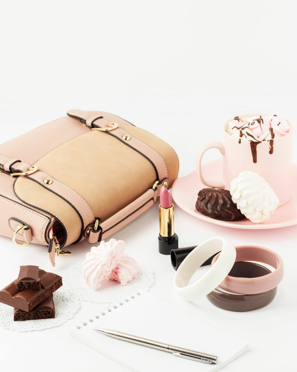 Chokladmeditation kan få dig att minska stress. Chokladmeditation kan få dig att minska stress.