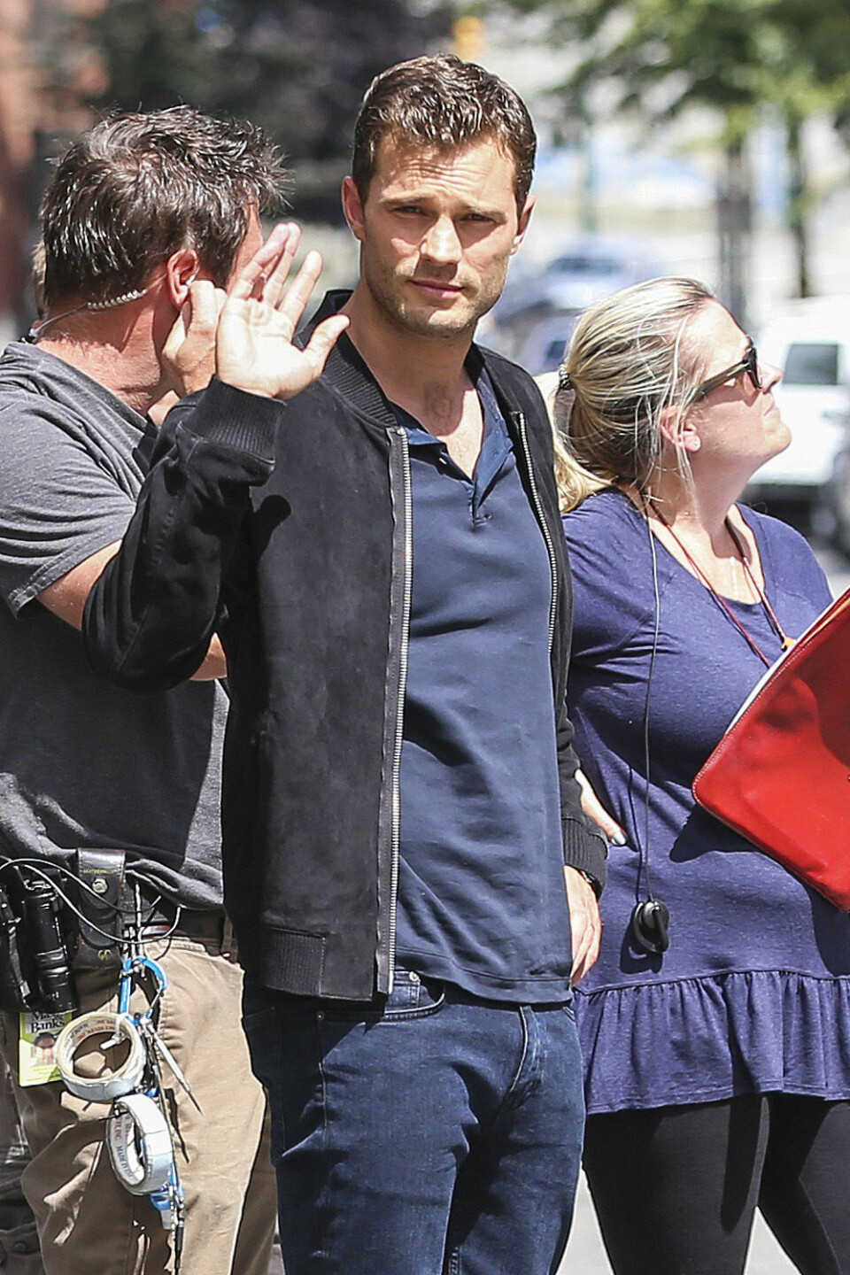 Jamie Dornan goes casual in a t-shirt, jeans and a suede bomber on the Fifty Shades Freed set! As the film nears the end, Max Martini joined in the scenes Jamie looked relaxed and happy to be on set and even greeted fans with a wave!Pictured: Jamie DornanRef: SPL1302233 210616 Picture by: Splash NewsSplash News and PicturesLos Angeles:310-821-2666New York:212-619-2666London:870-934-2666photodesk@splashnews.com