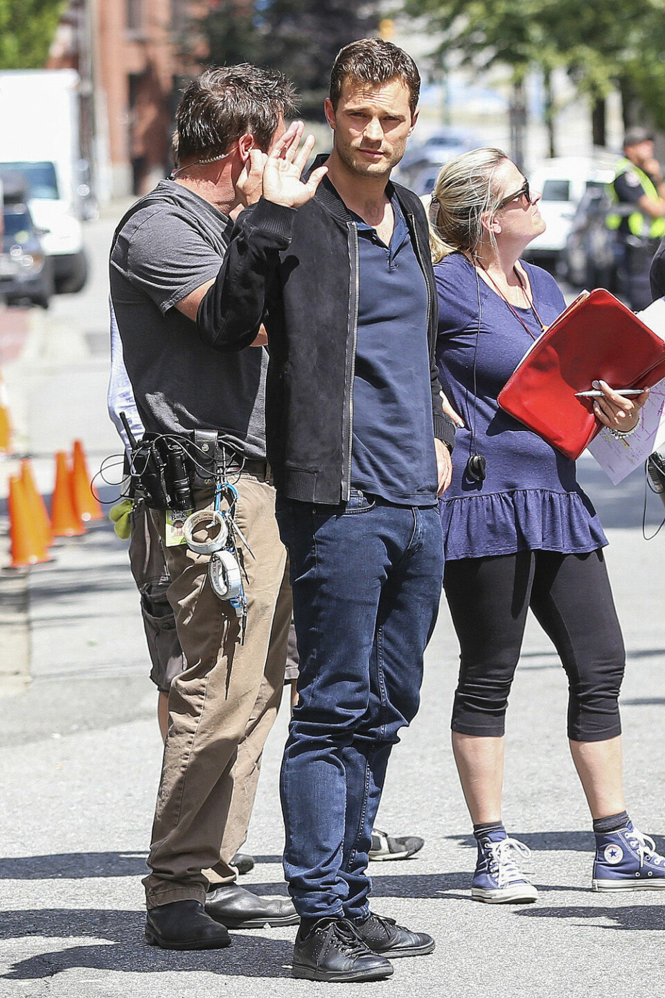 Jamie Dornan goes casual in a t-shirt, jeans and a suede bomber on the Fifty Shades Freed set! As the film nears the end, Max Martini joined in the scenes Jamie looked relaxed and happy to be on set and even greeted fans with a wave!Pictured: Jamie DornanRef: SPL1302233 210616 Picture by: Splash NewsSplash News and PicturesLos Angeles:310-821-2666New York:212-619-2666London:870-934-2666photodesk@splashnews.com