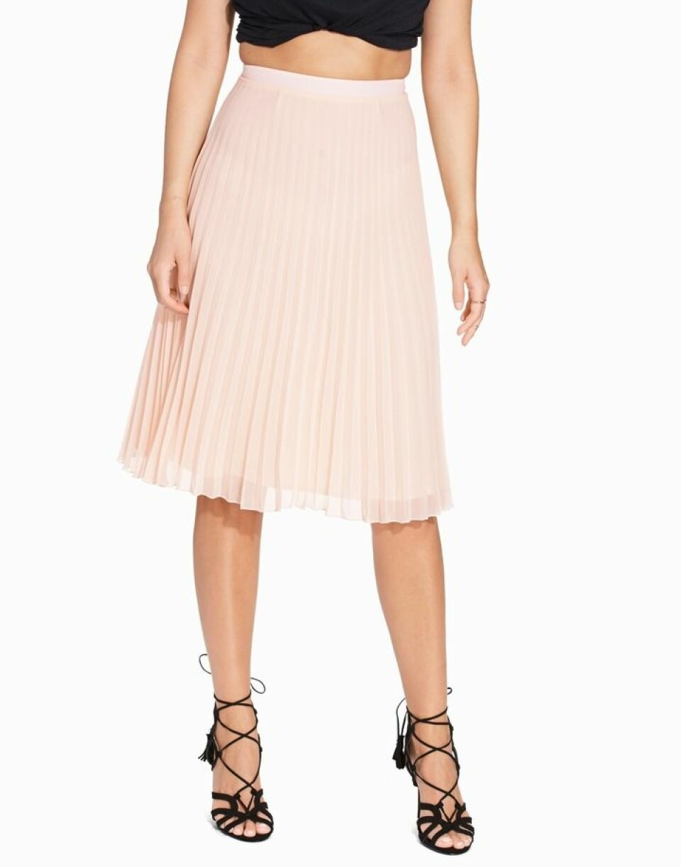 19 puderrosa plagg som är helrätt i sommar