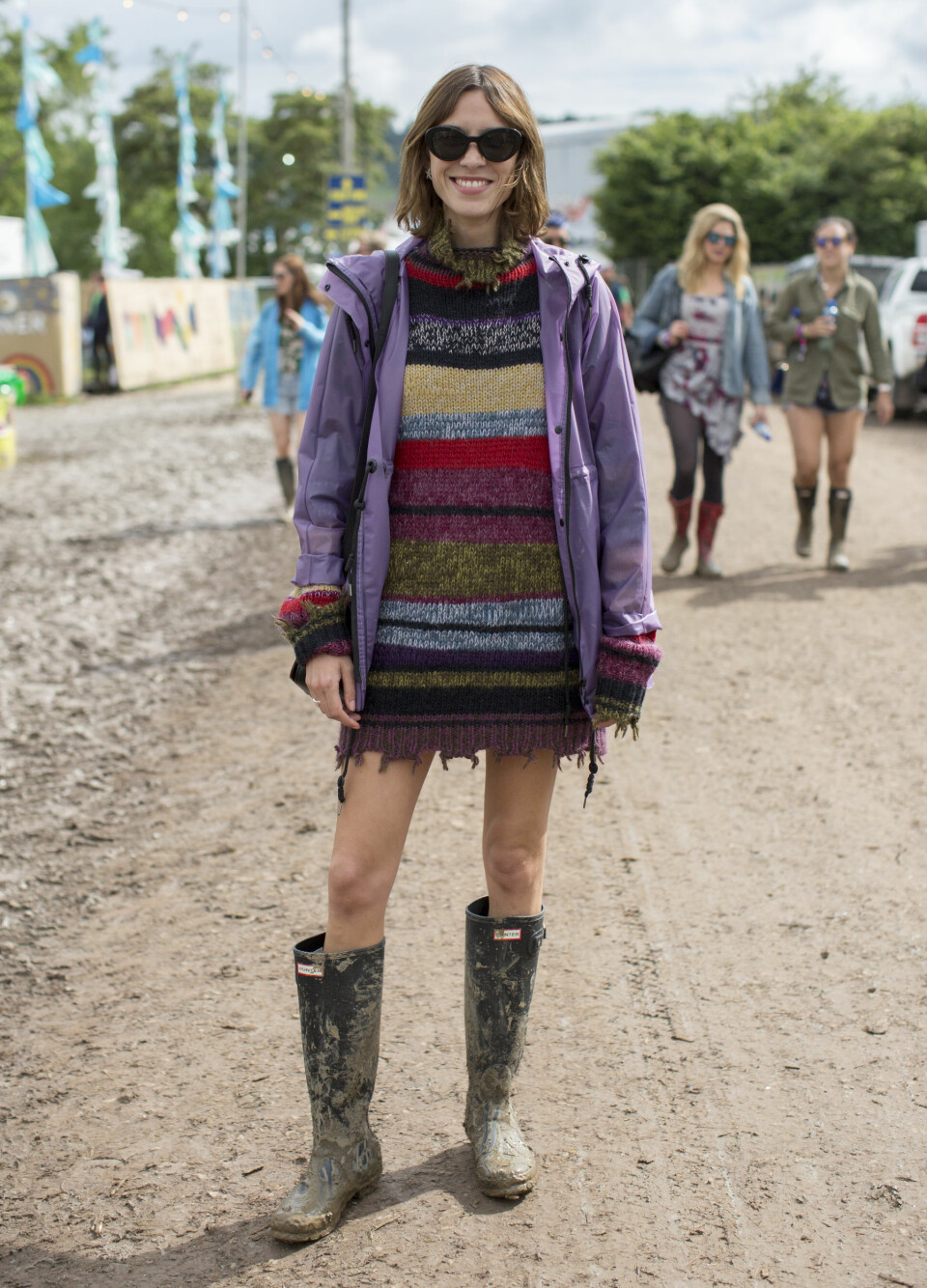 Alexa Chung älskar festivaler och går all in i det modet - och gör det bra!