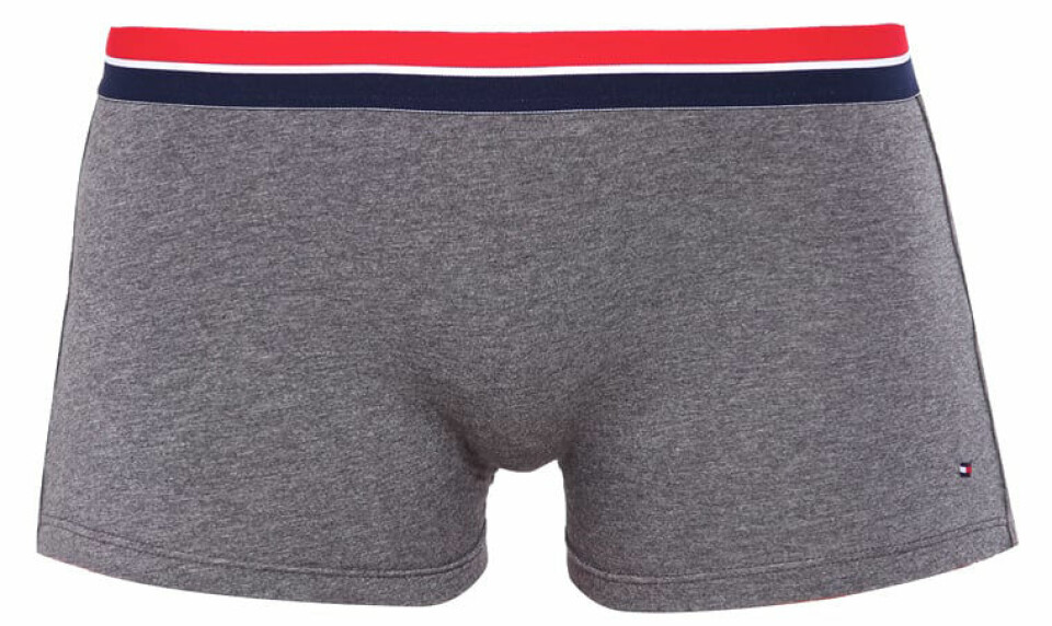 Shoppa plaggen från Gigi Hadids designsamarbete med Tommy Hilfiger