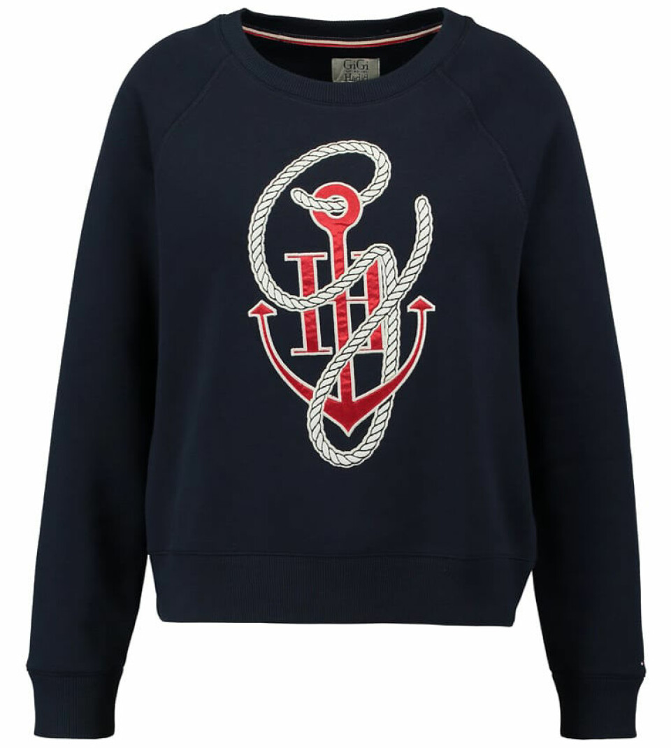 Shoppa plaggen från Gigi Hadids designsamarbete med Tommy Hilfiger