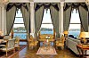 4. Sultan Suite, Ciragan Palace Kempinski, Istanbul, Turkiet.Vad sägs om att bo på över 300 kvadratmeter med utsikt i alla vädersträck? Dessutom har du butler 24 timmar om dygnet. Pris per natt: 243 000 kronor.