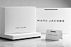 Kartonger och påsar från Marc Jacobs.