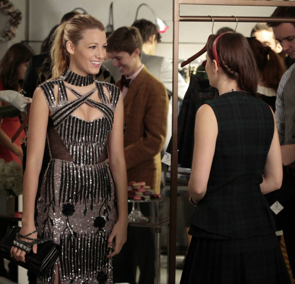 GOSSIP GIRL-- 'Save the Last Chance'-- mage GO607A_0020 Pictured (L-R): Blake Lively as Serena Van Der Woodsen and Leighton Meester as Blair Waldorf - Photo: Giovanni Rufino/The CW -- © 2012 The CW Network. All Rights Reserved.